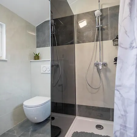 בית נופש Marin Umljanovic