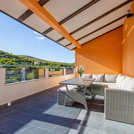 Marin בית נופש Umljanovic