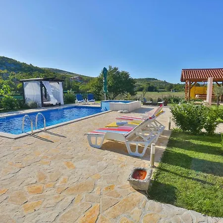 Marin Holiday home *